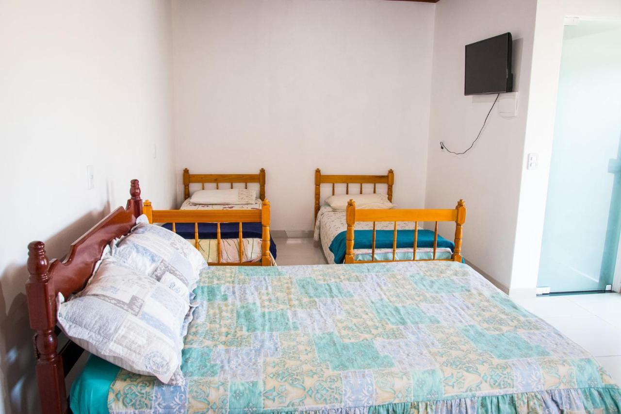 Apartamento confortável e amplo, próximo ao Parque Beto Carrero e praia de Armação Penha  Esterno foto