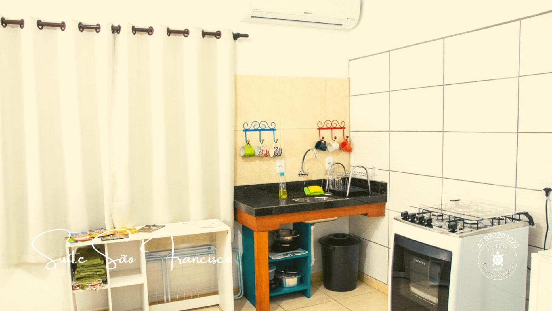 Apartamento confortável e amplo, próximo ao Parque Beto Carrero e praia de Armação Penha  Esterno foto